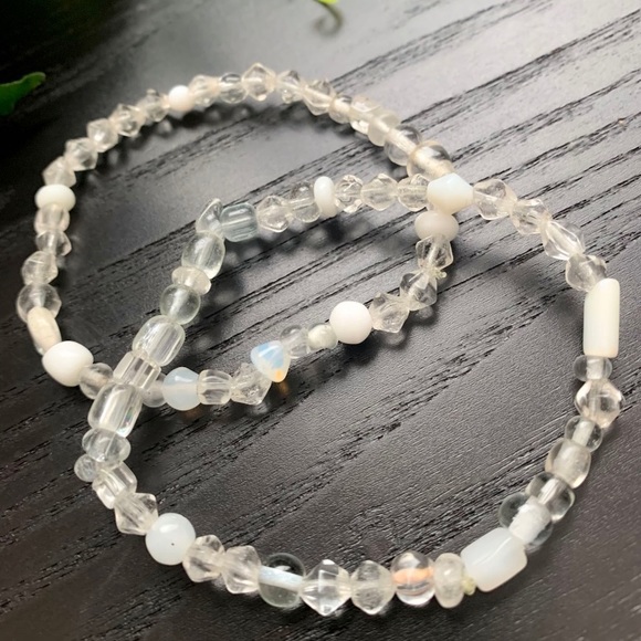 Handmade White bracelet - Picture 4 of 4